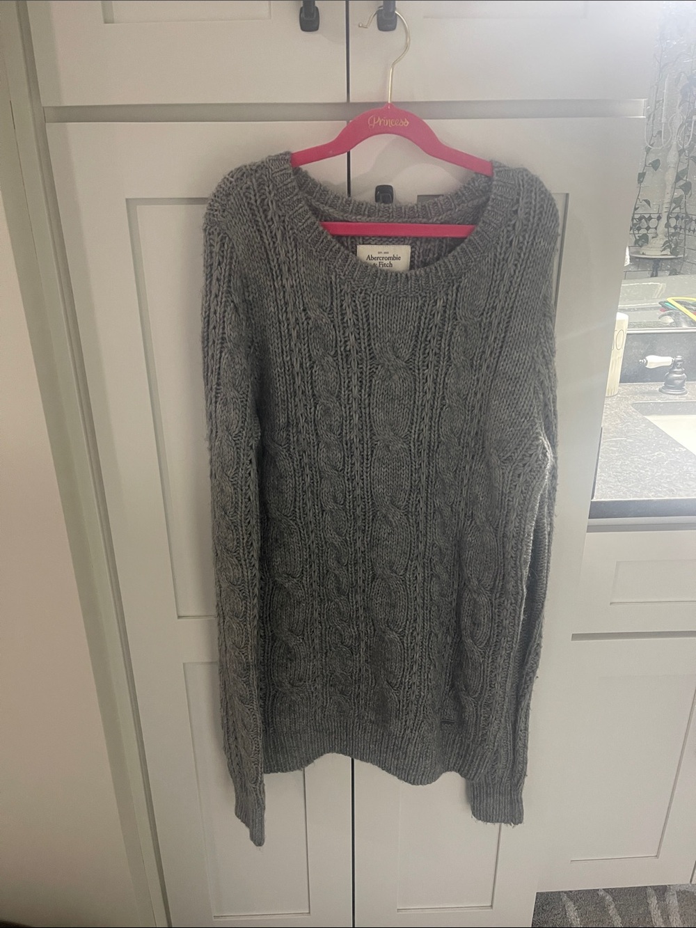 Abercrombie & Fitch Gray Cable Knit Pullover Sweater